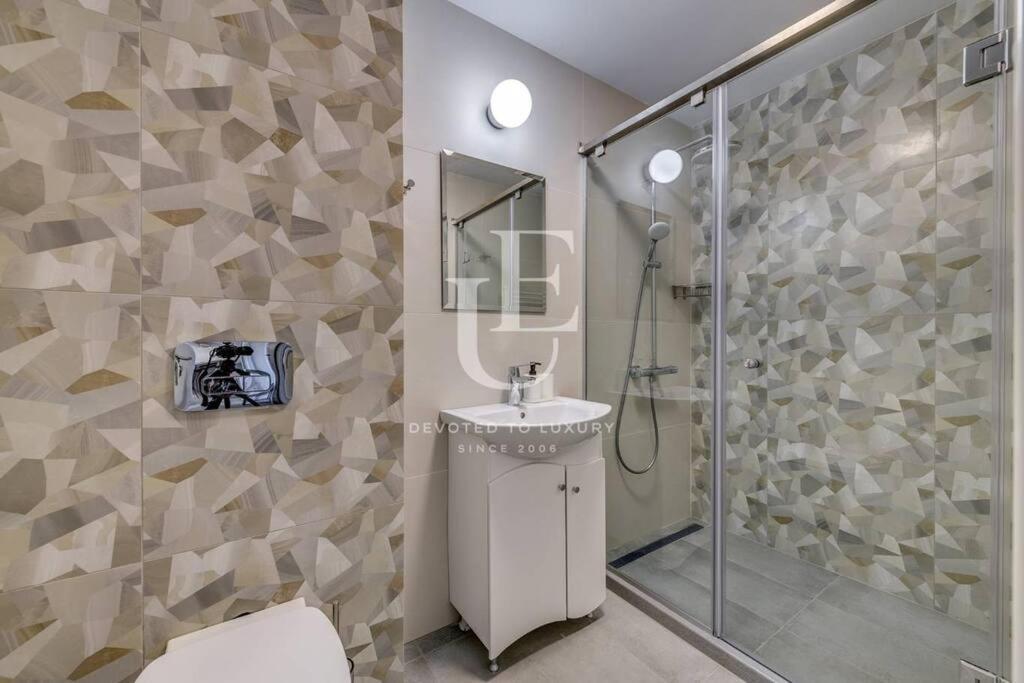 Madrid: A Modern 2-Bedroom Apartment With Parking Sofía Exterior foto